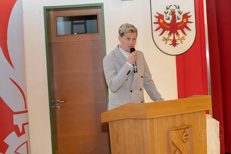 ffwatjhv26_20.jpg